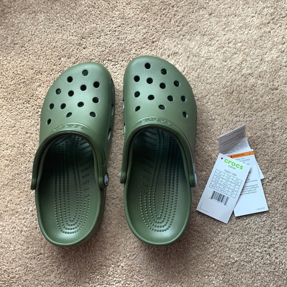 Brand New, Never Worn Forrest Green Crocs 🐊